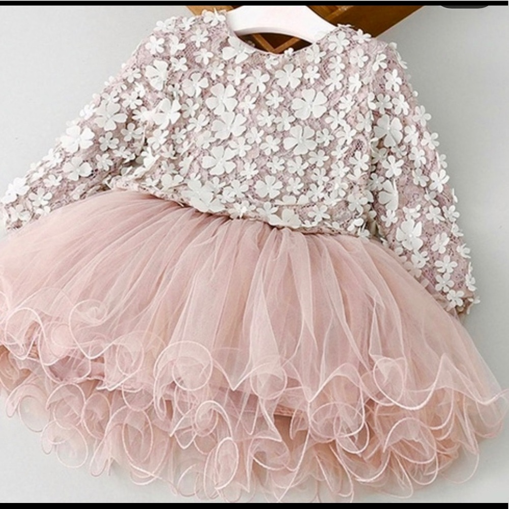 BRAND NEW beautiful dress for baby girl!